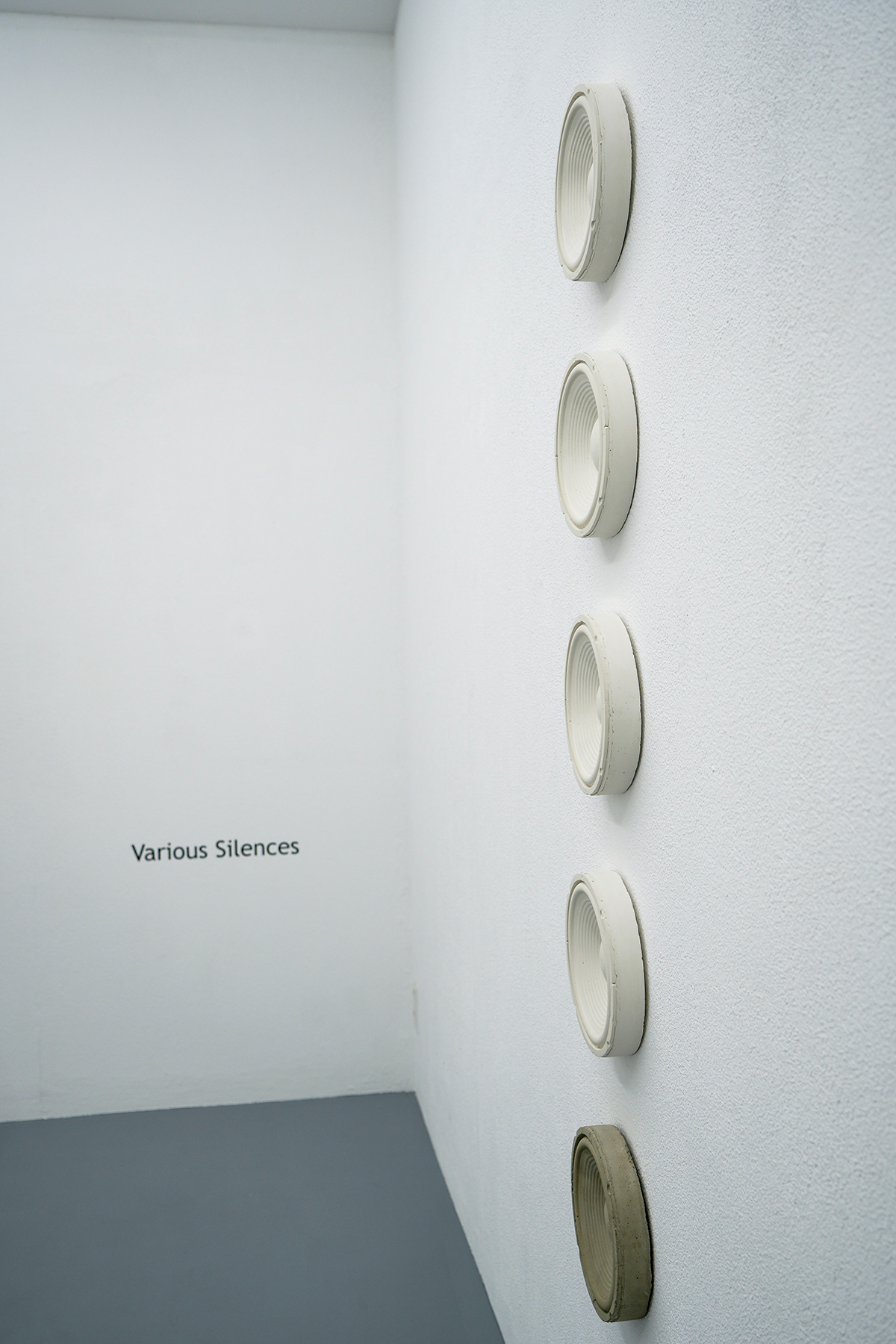 Douglas Henderson / The Last Refuge